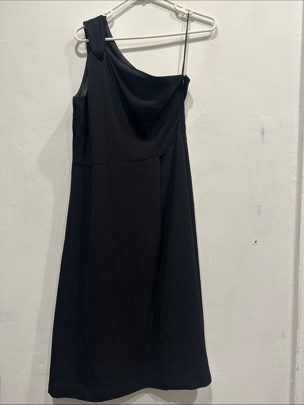 Banana republic black one shoulder midi dress fit flare a line NWT size 8